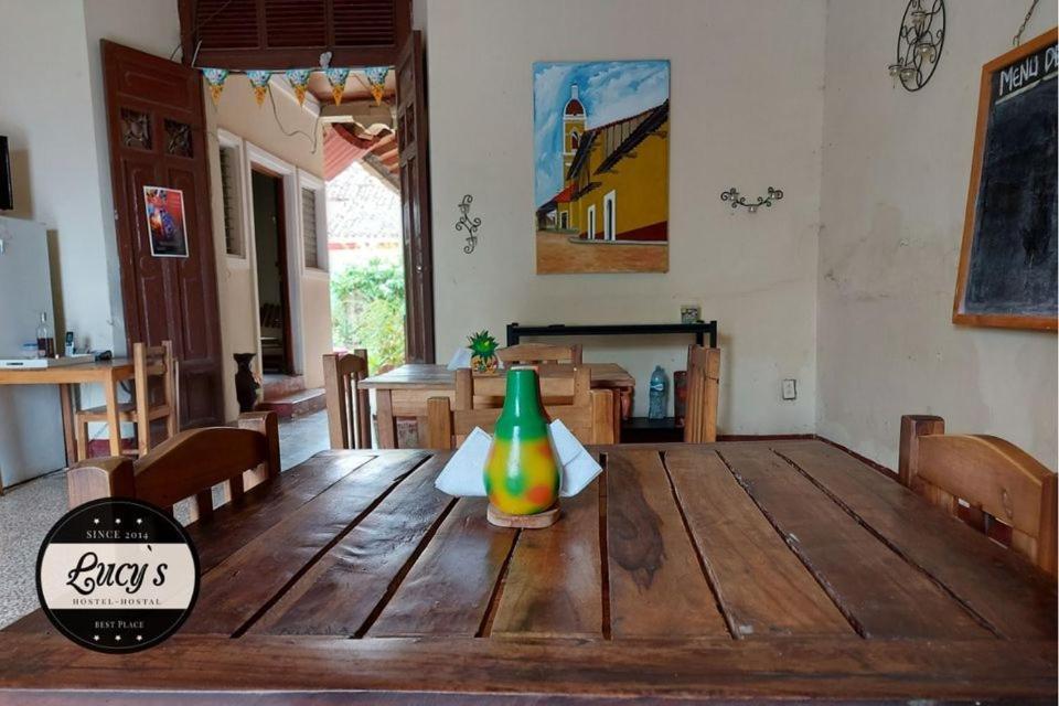 Casa Lucys Hostal Granada Eksteriør billede